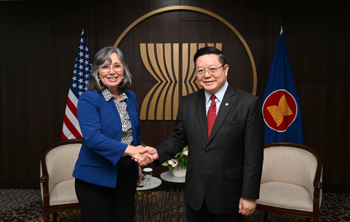 ASEAN's tweet image. Secretary-General of ASEAN, Dr. Kao Kim Hourn, today received a visit by the Assistant Secretary of the U.S. Department of Interior for Insular and International Affairs, H.E. Carmen G. Cantor. They discussed the implementation progress of the ASEAN-U.S. Environment and Climate…