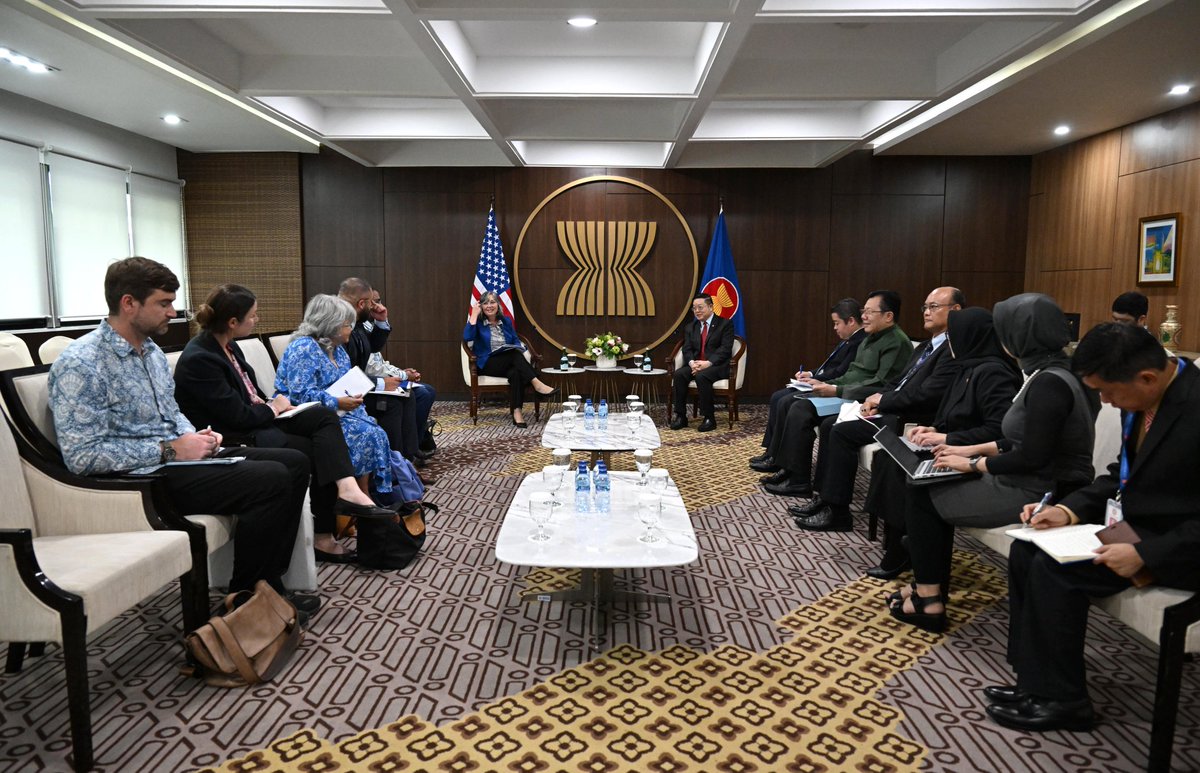 ASEAN's tweet image. Secretary-General of ASEAN, Dr. Kao Kim Hourn, today received a visit by the Assistant Secretary of the U.S. Department of Interior for Insular and International Affairs, H.E. Carmen G. Cantor. They discussed the implementation progress of the ASEAN-U.S. Environment and Climate…