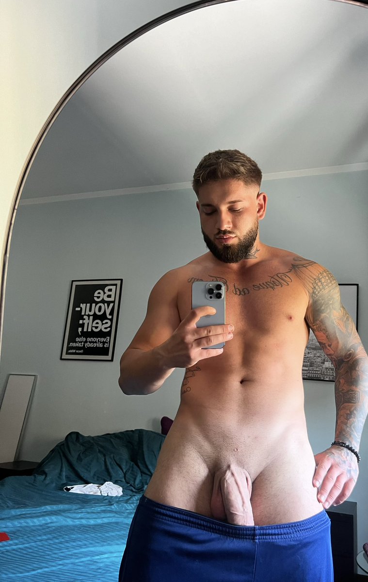 RT and l👀k at the comments for a big gift 🎁