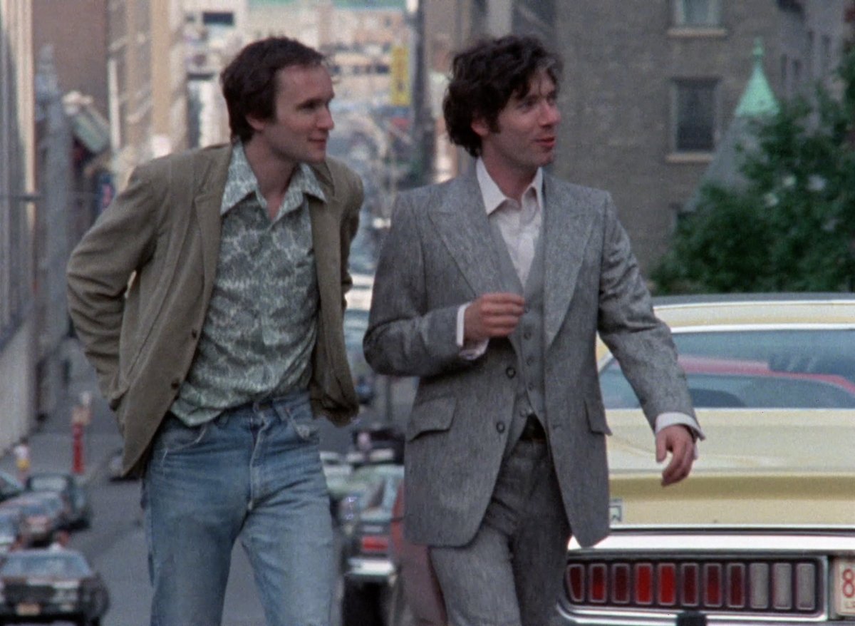 En_primera_fila's tweet image. Seguimos comentando las películas de @FantasiaFest a través de historias protagonizadas por personajes inadaptados: #Kryptic #Ovelhoeaespada #MashVille #TheRubberGun #FantasiaFest

Sigue nuestra cobertura en: enprimerafila.blogspot.com