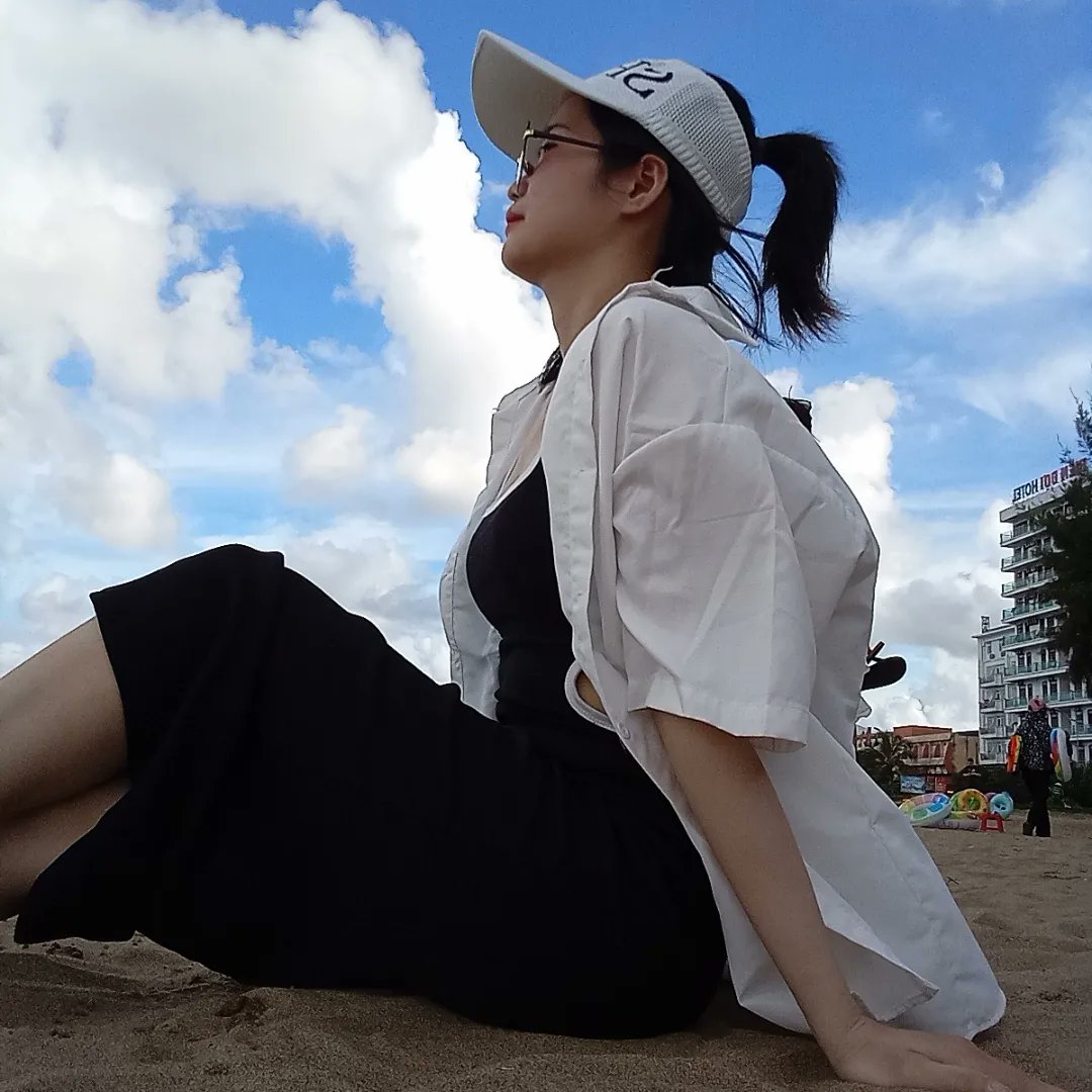 quỳnh trang tweet media
