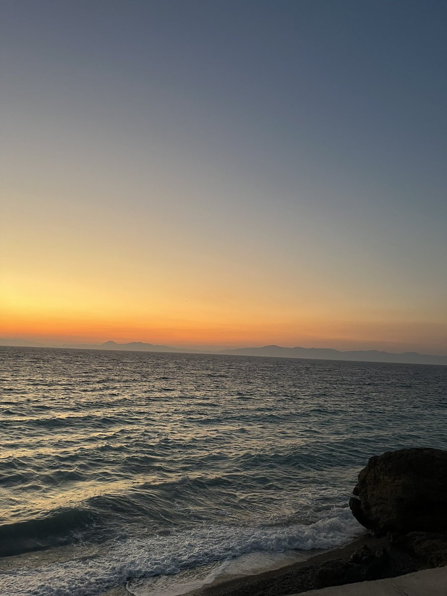 bavariangurl's tweet photo. 💆🏼‍♀️🇬🇷✨🫶🏽 https://t.co/snsN8J5lJa