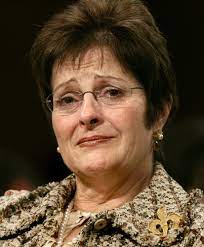 PaulRudnickNY's tweet photo. Martha Alito's thinking:
"A black woman married to a Jew? Are they trying to kill me?"
"I'm hanging my flag upside down from a confederate statue"
"I told Sam to make this illegal, or sleep in the den"
"This has ruined my book club, where each month we burn a different book" https://t.co/845vZNYs13