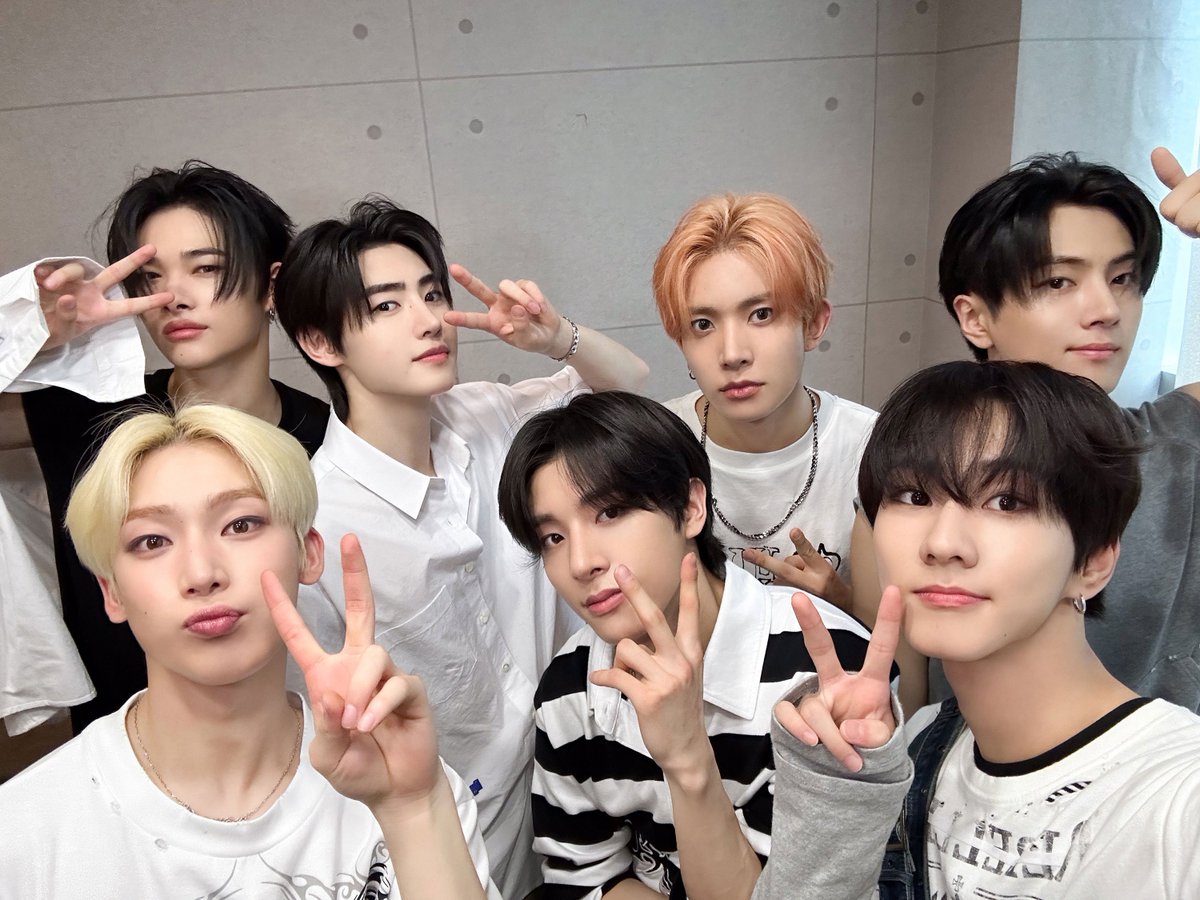 ENHYPEN WEVERSE tweet media