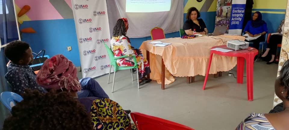FspdRdc's tweet image. Vendredi19/7/24 à Kinshasa dans la commune de MALUKU dans le cadre du projet: INCLUSION ET PARTICIPATION DES FEMMES RURALES AU PROCESSUS ÉLECTORAL EN RDC, il s'est tenue une réunion d'évaluation de l'impact du projet financé par USAID,exécuté par IRI  et mis en œuvre par la FSPD.