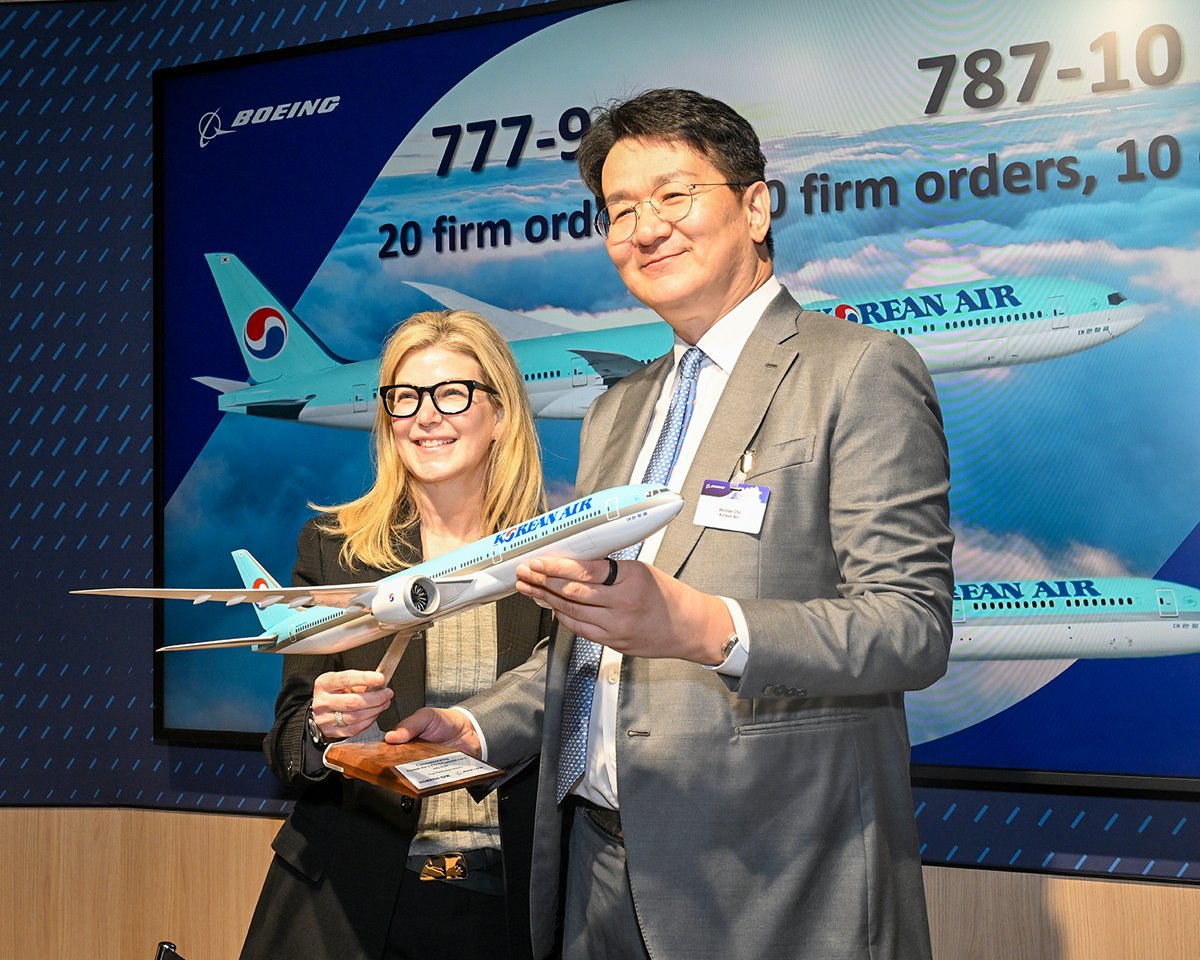 Boeing Airplanes tweet media