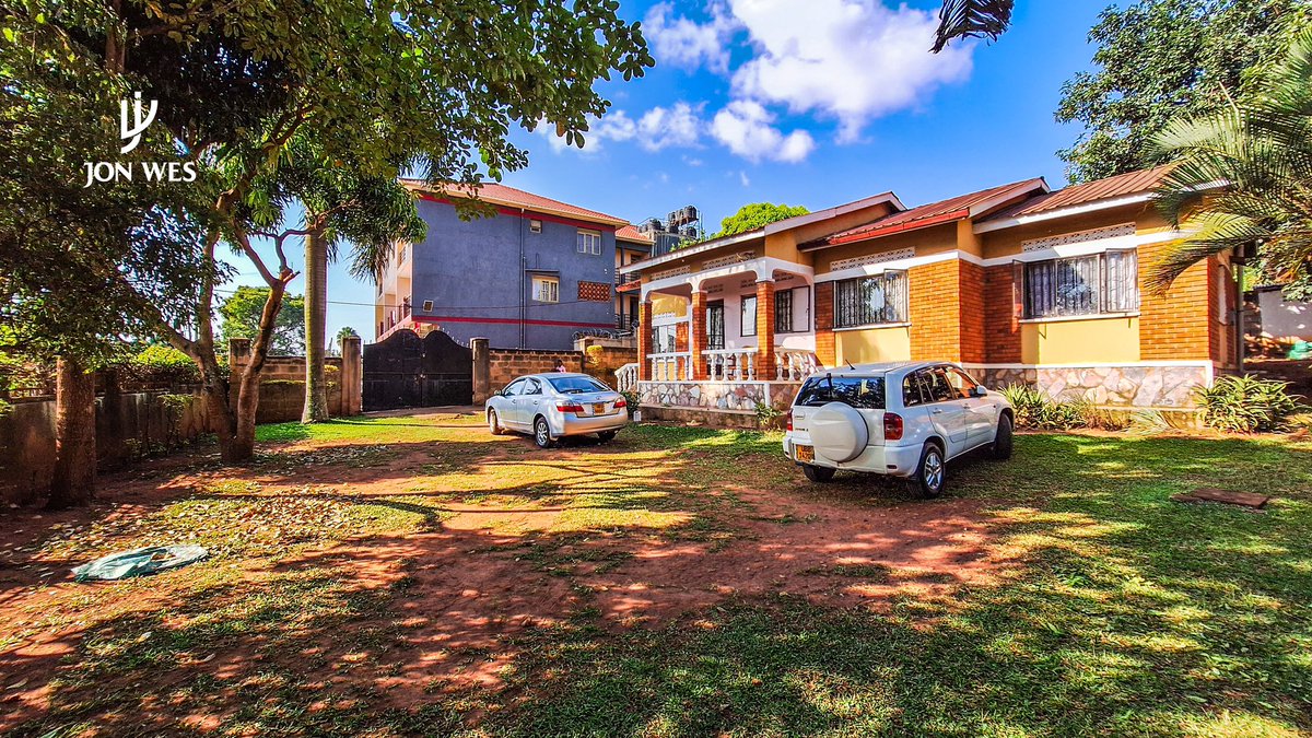 JonWesgroup's tweet photo. Prime Commercial Plot for Sale in Naalya Estate! 🇺🇬

Seize this incredible opportunity to own a 16-decimal plot in the prestigious Naalya Estate. 
Perfect for your next big project! 🌟

📍 Naalya, Kampala, Uganda 🇺🇬 
💰UGX 500M Negotiable
📐 16 Decimals

#RealEstate #ForSale https://t.co/VpVkCPzOJl