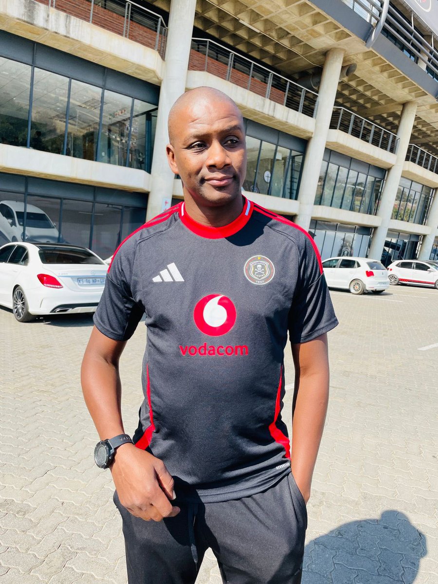 pops_mpendulo's tweet photo. I like it for the Orlando Pirates 
#OnceAlways https://t.co/HvPxiHwOpd