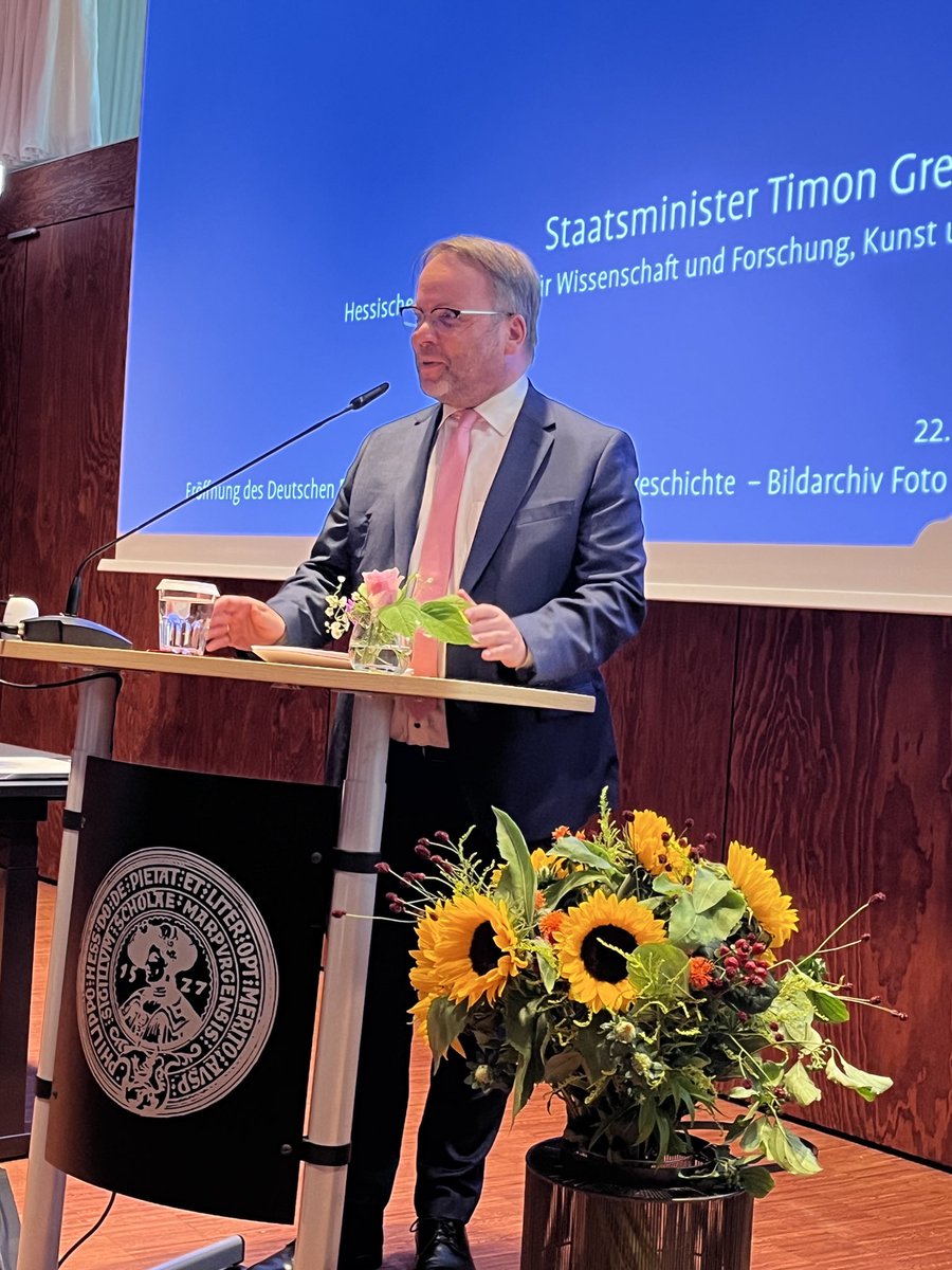 Hubert Locher tweet media