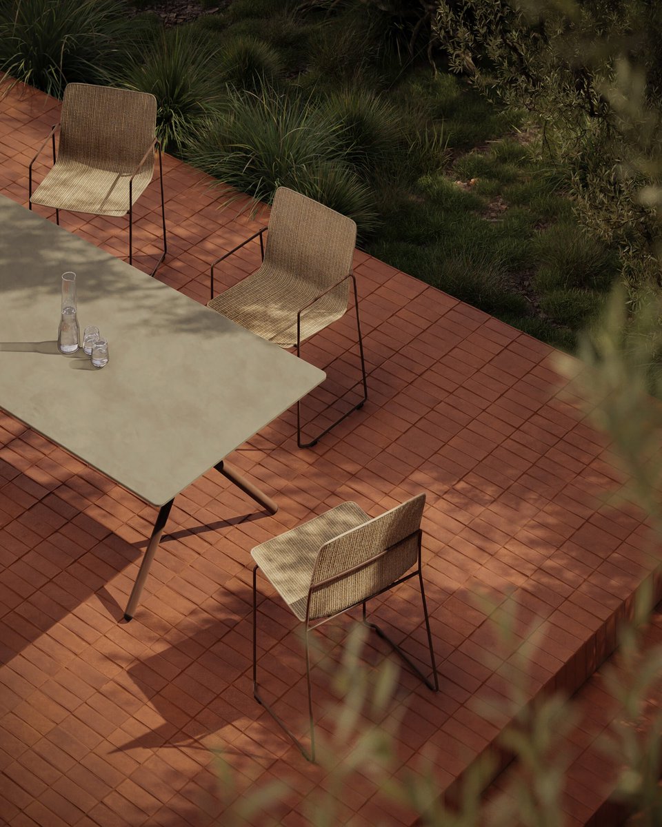Cosín showroom

La colección de sillas y sillones de exterior Sal de <a href="/BivaqOfficial/">Bivaq</a> combinan fuerza y resistencia con un aire ligero y moderno.

Ya disponible en #CosínRoom.

#Cosín #interiordesign #outdoor #furnituredesign