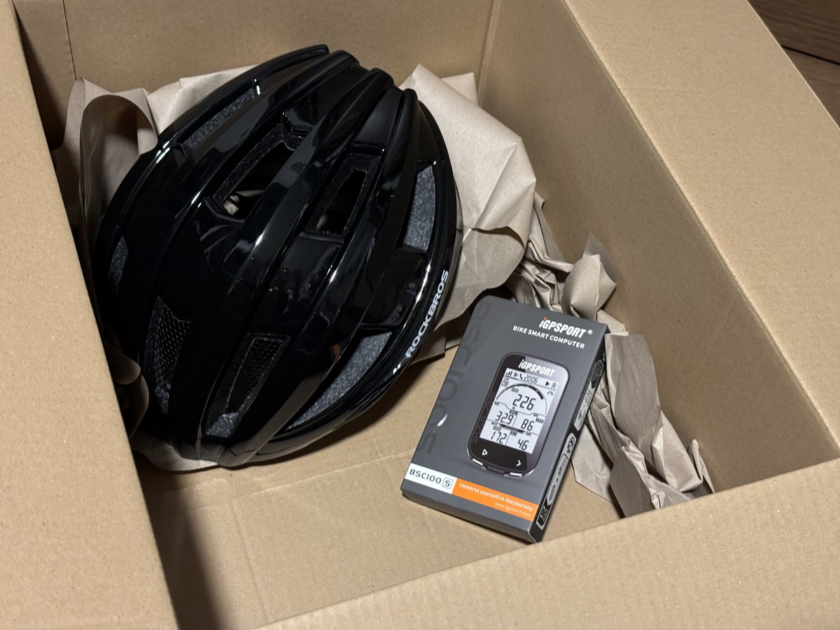 natch701's tweet image. ついに買ってしまったヘルメットとサイクルコンピュータ
 #AmazonPrimeDay2024