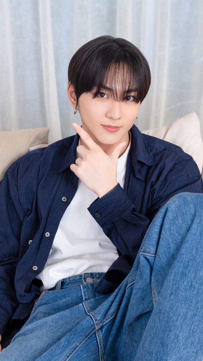 maggiegeni's tweet photo. Jungwonie https://t.co/79Mzl1Pd93