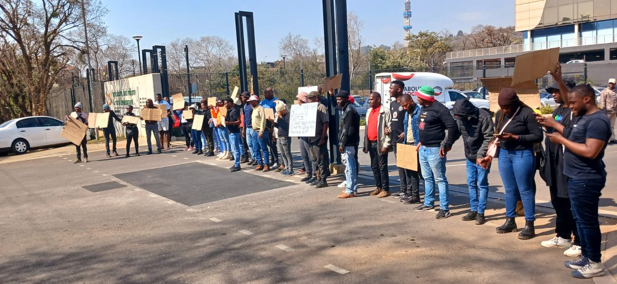 mgibaGraty635's tweet photo. The disrespect that Agric graduates get is disgusting. @DOAgov_ZA @jsteenhuisen @Treasury_RSA @EGodongwana
@DOAgov_ZA @MyPAConline @jsteenhuisen @PresidencyZA 
#BringBackAAP
#BringBackAAP
#BringBackAAP
#UnemployedAgricGraduates
#GranHermano #Leak #FayeYoko #NEETPaperLeak  #uSne https://t.co/wCo4F3Rnqi