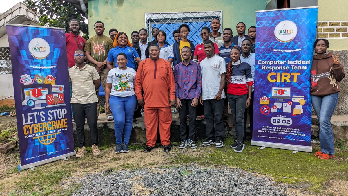 KAMCYBER_CMR's tweet photo. Successful launching of the first HACKTHEBOX physical meetup in Buea, Southwest region of Cameroon.

#HTBMeetupCameroon  
#CyberSecurity
#Practical and Interactive Cybersecurity Workshop 
#ANTIC Cameroon
#kamcyber_cmr
#CybercombiCmr https://t.co/19JdZiUmvR