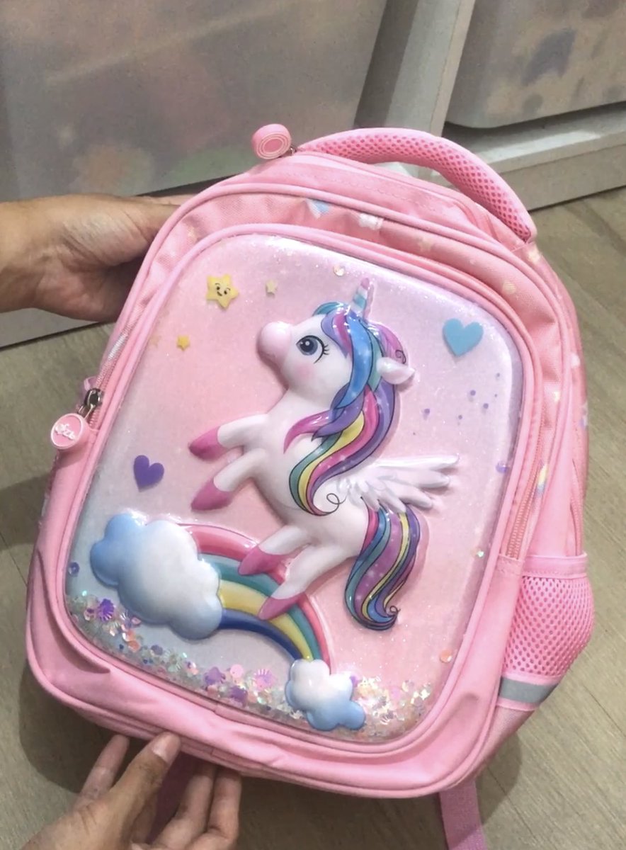 Tas sekolah anak perempuan TK atau SD yang gemesin banget, harga lnya murceu, dibawah 100.000 tapi kualitasnya gak kalah sama yang lain! Ayo, lihat videoku di Shopee Video!  id.shp.ee/hnk1jnp?smtt=0…