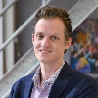 Straks om 16.00h rondje politiek Portret van een raadslid, of commissie lid, vandaag in gesprek met <a href="/fvtende/">Frank van 't Ende</a> van <a href="/d66oldebroek/">D66 Oldebroek</a> 

En om 17.00h <a href="/ErikDoornwaard/">Erik Doornwaard</a> van <a href="/SGPOldebroek/">SGP Oldebroek - Bouwen vanuit zorgvuldigheid</a> 

Allemaal te volgen via <a href="/LocoFM/">LocoFM | Jouw Regioradio!</a> 

Presentatie door Gilia van Dam en <a href="/huubverberk1/">huub verberk</a>