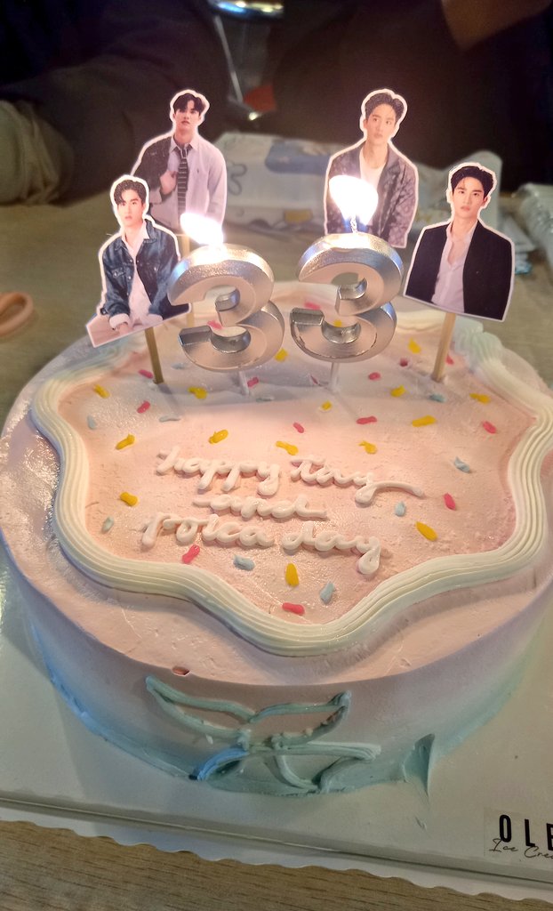 PolcaTaynewpict's tweet photo. Cheers to 33 years of love and countless blessings! May your birthday be as extraordinary as you are. May the year ahead be filled with happiness beyond measure 💙

Team @polca_malang 

TAWAN 20JUL BEYOND SUNSHINE
#Taytawan33rdBirthdayCharity
#Taytawan33rdBirthday #Tawan_V https://t.co/ntCVZrmYat