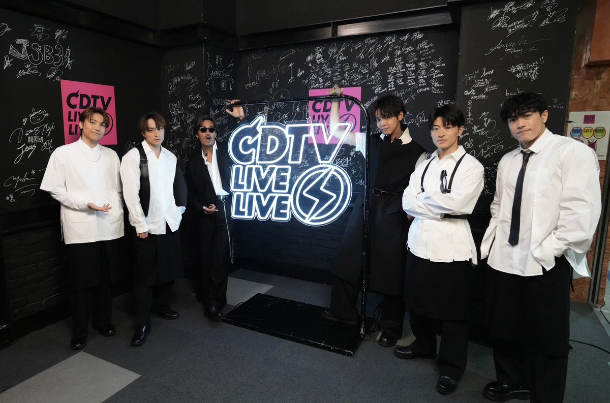 generationsfext's tweet photo. 2024.07.22 (Mon)
TBS「CDTVライブ！ライブ！」

✨Thank you✨

🎧エンドレス・ジャーニー
https://t.co/BkczMvQnh1

─── 最 果 て の 奥 へ
                      Let's  go  Journey ───

#GENERATIONS
#GENE_エンドレスジャーニー 
#CDTVライブライブ @TBSCDTV https://t.co/Oricv7g4Vd