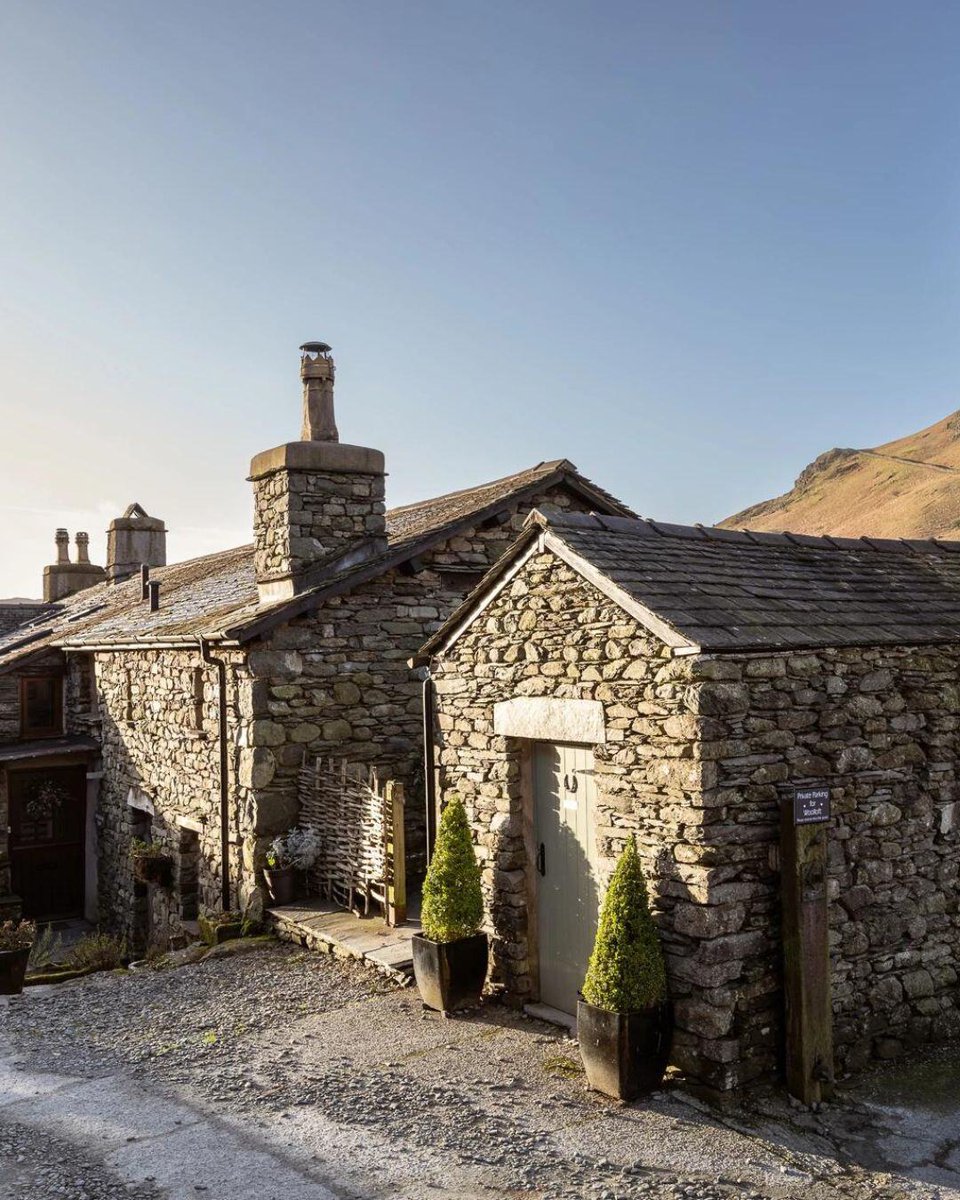 GoodFoodGuideUK's tweet image. South West sparklers, perfect pizza and an almost-Exceptional in south London.
 
Read our new reviews: eu1.hubs.ly/H0bkgcJ0
 
#GFG #restaurant #Clapham #Bristol #Cornwall #Cumbria #Devon #Essex #Manchester #Suffolk #Sussex #IsleofAnglesey