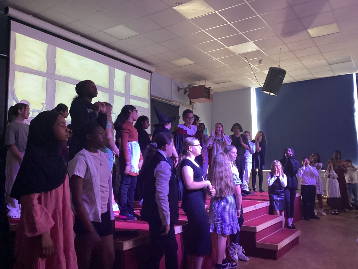 OAShortHeath's tweet photo. Year 6 did amazingly performing Shakespeare Rocks for parents and carers! https://t.co/33G5tQC2Cs