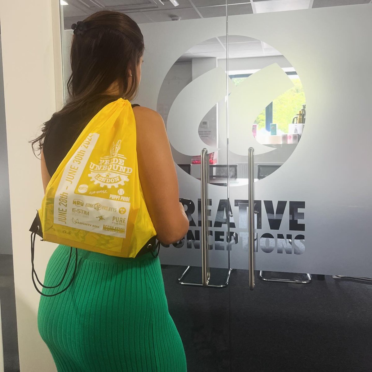 Its For My Friend tweet media