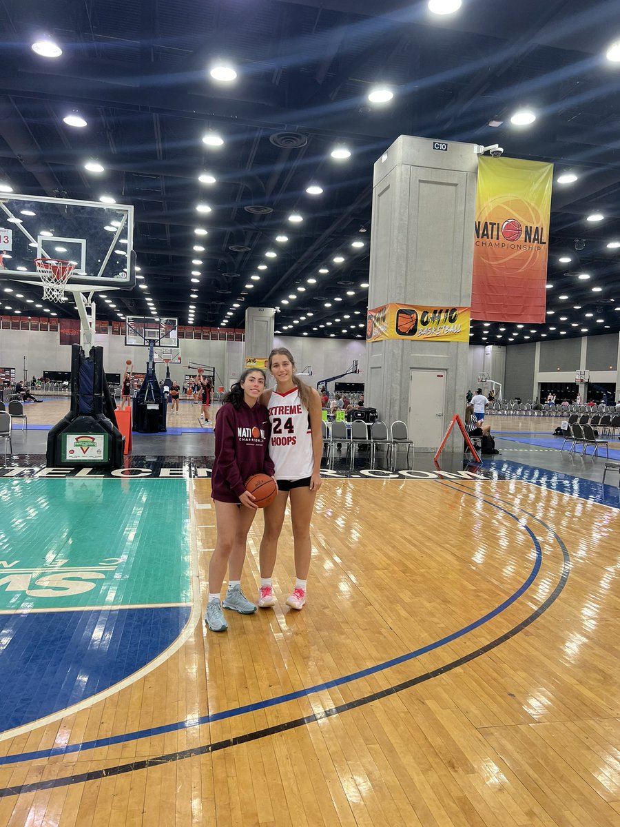 jonakabashi1's tweet photo. Excited for my 17U E40 @NY_ExtremeHoops competing this morning in the @elite40league national championship. come check us out on court 13! 3-0 and a bi coming into today. Our last day competing as team and my last aau game 🥹
@Coach_KDini @coachsearight https://t.co/vnK19dneKT