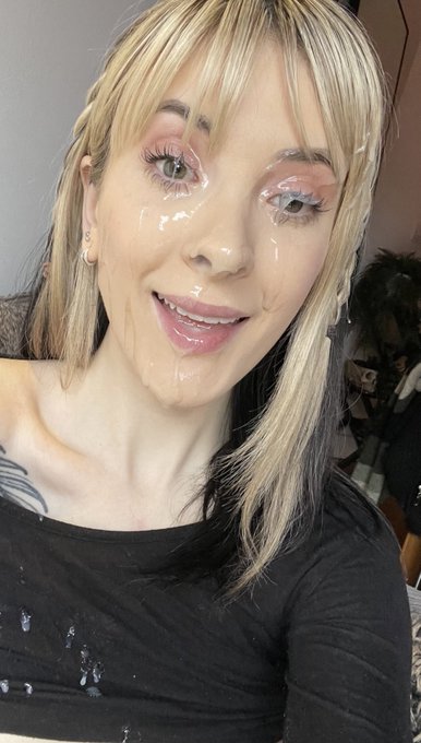 just hit half a million likes on my 0F page 🥹🥹🥹 https://t.co/Mi1l21JzUj<a href="/tag/mvsales"class="tags"><span>#mvsales</span></a>