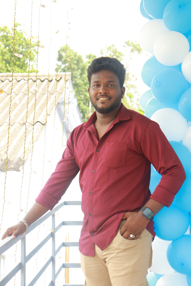 jinishabi96's tweet photo. 👉கடைசி வரை நம்பிக்கை இழக்காதே ஏனெனில் கடைசி வரியில் கூட உனக்கான வெற்றி எழுதப்பட்டிருக்கலாம்..... 
#bulletjinish https://t.co/36HoGUBurQ