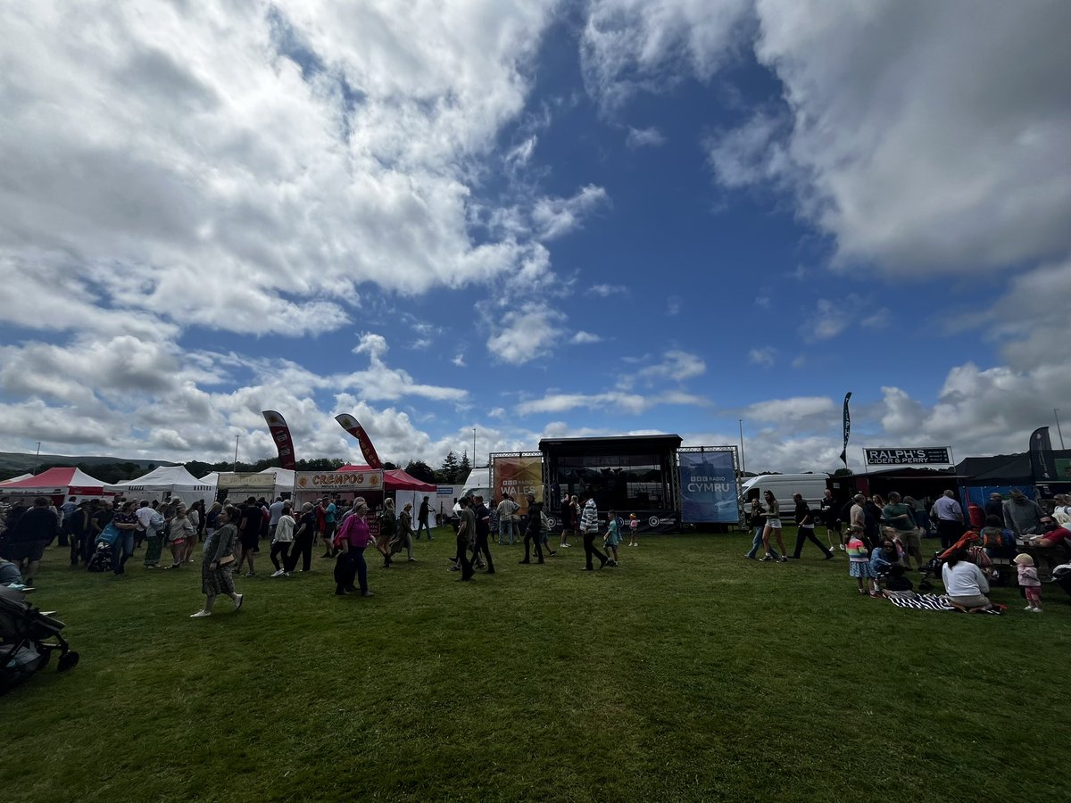 Horizons / Gorwelion (@horizonscymru) on Twitter photo ๐ด๓ ง๓ ข๓ ท๓ ฌ๓ ณ๓ ฟ Dyma Ni! Weโre at <a href="/royalwelshshow/">Royal Welsh Agricultural Society</a> all week with performances from:
MON/LLUN: @TaffRapids / <a href="/bwncathband/">Bwncath</a>
TUE/MAW: <a href="/maredwilliams97/">Mared Williams</a> / <a href="/mali_haf/">Mali Hรขf</a>
WED/MER: Lo-Fi Jones / <a href="/allewismusic/">Al Lewis</a>
THU/IAU: <a href="/achlysurol/">Achlysurol</a> / <a href="/LilyBeau98/">Lily Beau</a>
Find us on the Gweld Stage in the food village! ๐๐ญ๐ฎ๐ฏ ๐ด๓ ง๓ ข๓ ท๓ ฌ๓ ณ๓ ฟ Dyma Ni! Weโre at <a href="/royalwelshshow/">Royal Welsh Agricultural Society</a> all week with performances from:
MON/LLUN: @TaffRapids / <a href="/bwncathband/">Bwncath</a>
TUE/MAW: <a href="/maredwilliams97/">Mared Williams</a> / <a href="/mali_haf/">Mali Hรขf</a>
WED/MER: Lo-Fi Jones / <a href="/allewismusic/">Al Lewis</a>
THU/IAU: <a href="/achlysurol/">Achlysurol</a> / <a href="/LilyBeau98/">Lily Beau</a>
Find us on the Gweld Stage in the food village! ๐๐ญ๐ฎ๐ฏ
