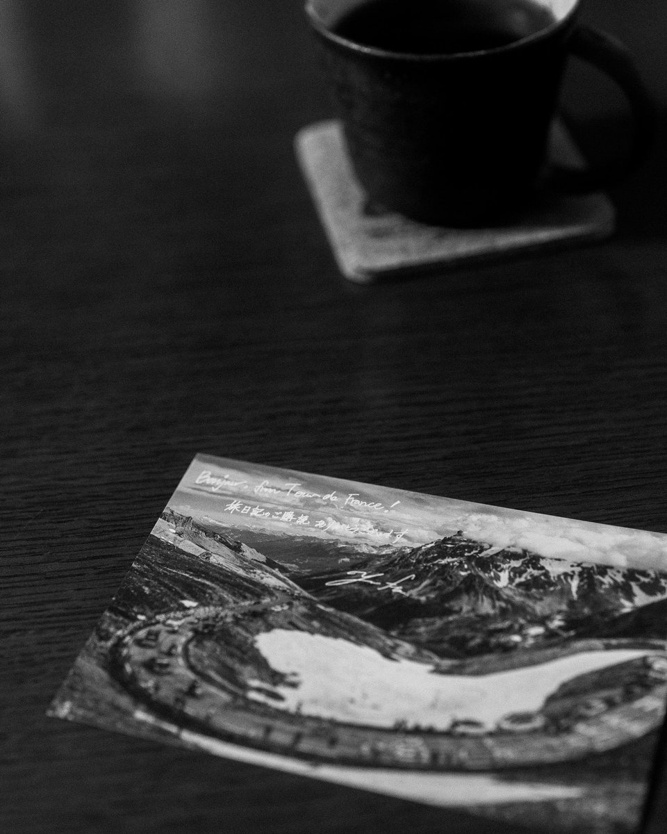 gangi4767's tweet image. ポストカード届きました！ありがとうございます。
st.21の後半を今観ています。その後にポッドキャスト#21を聞いて、休息日TVを見て、#DailyTour L'Étape22 Shanghai を聴いて、ツールロスになるのが今後の予定です。
#arenbergpress @Arenberg_press #DailyNotes
