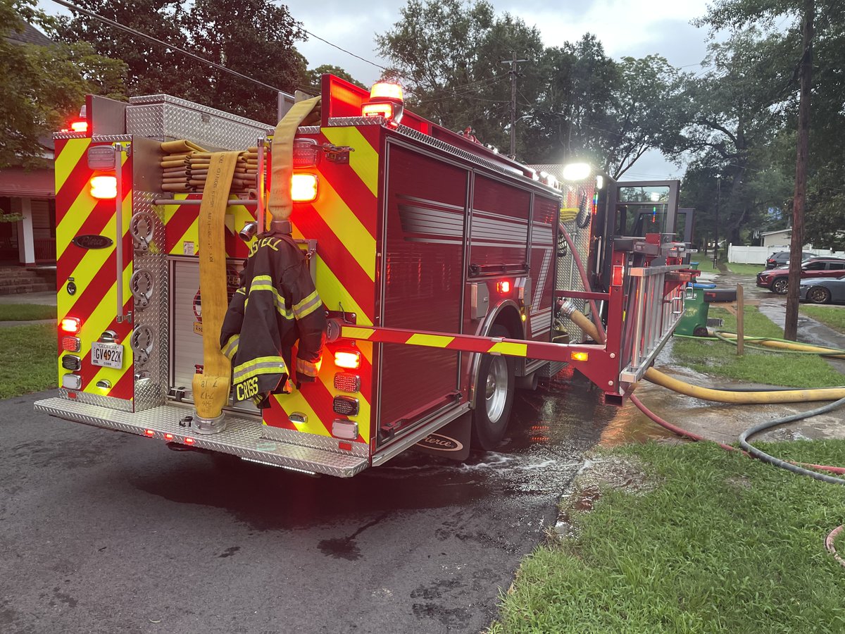 cobbcountyfire's tweet photo. Austell Fire and Cobb Fire made a good stop on a residential structure fire in the 6000 block of Spring St in Austell, GA. this morning. Great job Austell Fire and Cobb Fire! #AustellFire #CobbFife #GoodStop https://t.co/SFWz7TAWli
