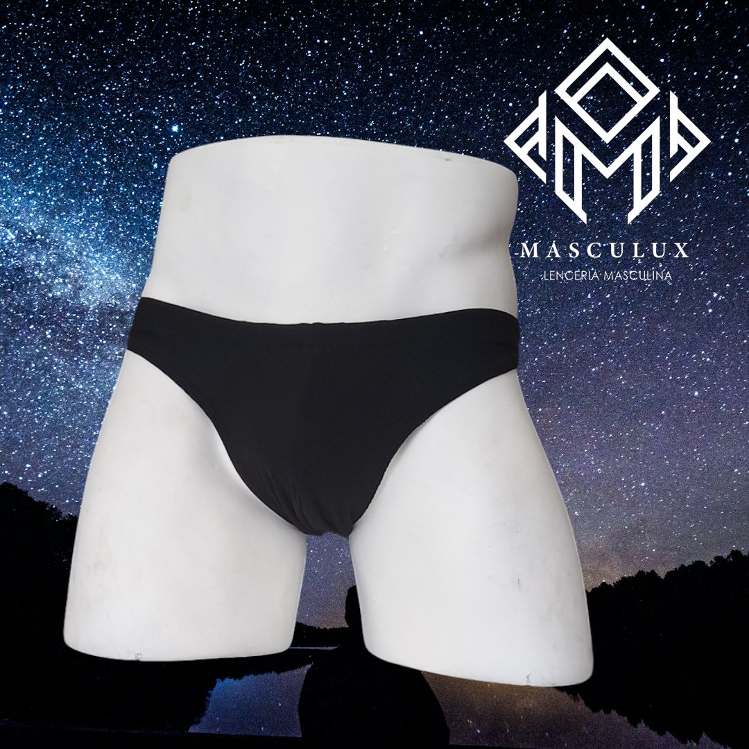 masculux's tweet photo. Cuando lo clásico se vuelve sexy. ¿Te atreves a probarlo? 🔥 #Tangas #Estilo #Lenceria https://t.co/ZcXEqf9dnh