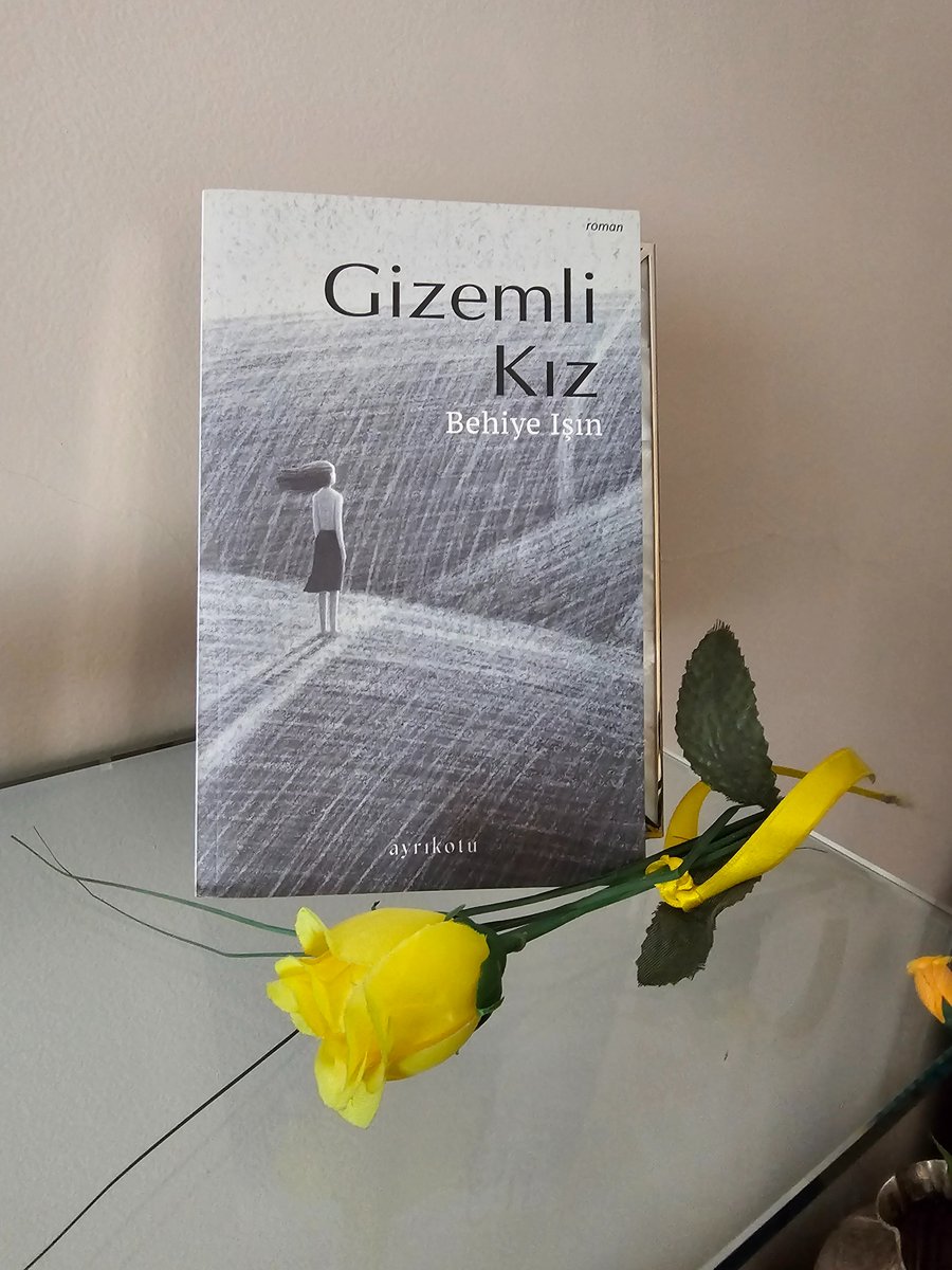 Atentions_SPL's tweet photo. Gizemli Kız, cehaletin insanı sürüklediği çıkmazları anlatan toplumsal bir ironi romanıdır

"Asıl korkusu değişmek olan zifiri cehaleti hiçbir ışığın aydınlatamayacağının farkına varmak kadar insanı çaresiz ve umutsuz hissettiren bir şey yoktu." https://t.co/RODAFjfKHk