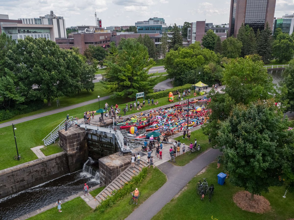 RideauCanalNHS's tweet photo. THANK YOU 🙏 to the almost 150 paddlers that helped us pack 87 canoes and kayaks into Hartwells for #LockNPaddle 2024. 🛶 

Thank you for making this event such a great success! 😊

📷: Justen Soule / @ParksCanada https://t.co/daldENvBpx