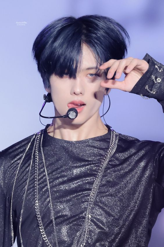 지폐 tweet media