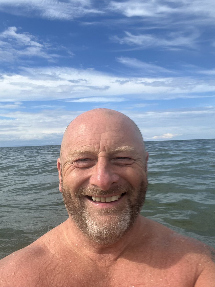 Chris Sanderson tweet media