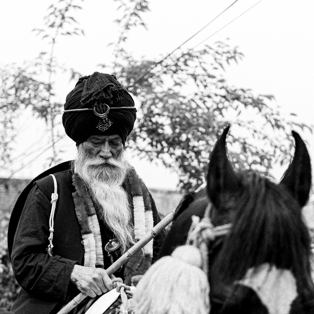 shastardhari_'s tweet photo. The eldest living Jathedar of all the major Nihang Singh Dals (battalions).

Jathedar Sant Baba Maan Singh Ji of Guru Nanak Dal. https://t.co/ASaXe8Ff5i