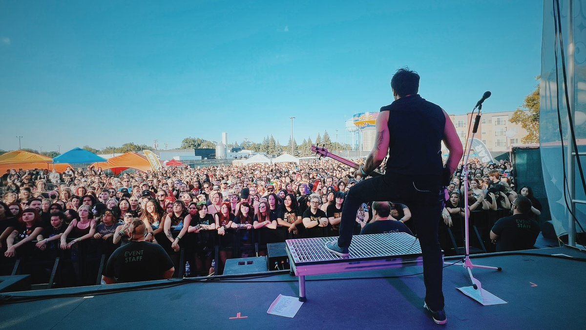 A massive thank you to Fargo and Pierce The Veil for one of the best shows to date. It was such an amazing experience and getting to meet so many new friends made it even better!

Shoutout to Jade Presents for providing unparalleled hospitality. We can't wait to be back! 🤘