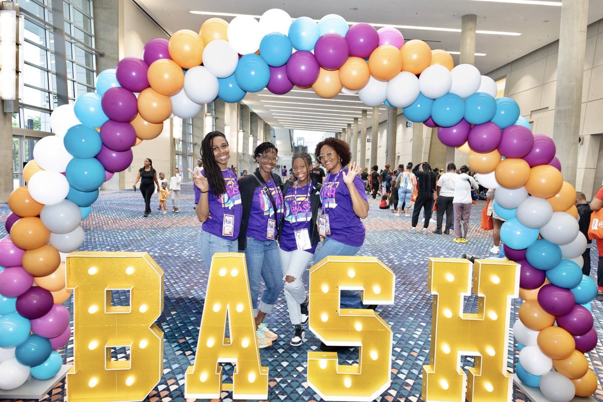 apsupdate's tweet photo. The 10th anniversary Back-to-School Bash was truly incredible! We provided free backpacks, school supplies, and resources while having fun! Students, we canโt wait to see you on the first day of school on Thursday, August 1. Let's make this new school year fantastic! #APSBash https://t.co/IOLwofoqOk