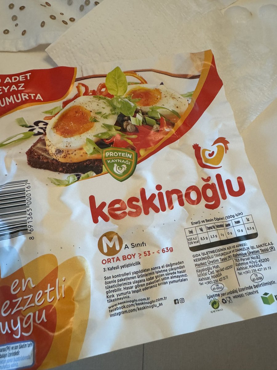 eylemmania's tweet photo. Yuh diyorum!!! 
@keskinoglu_as ve @Migros_Turkiye 
Hiç yakışmadı !! 
Size de güvenmeyeceksek yeme içme konusunda kalitesinde kime güveneceğiz acaba??
@keskinoglu_as yumurtalarım kurtlu geldi ! Evet bildiğiniz Kurtlar beyaz beyaz üzerinde geziyordu ve ben biraz geç farkettim!yuh https://t.co/mKzVJKG6XI