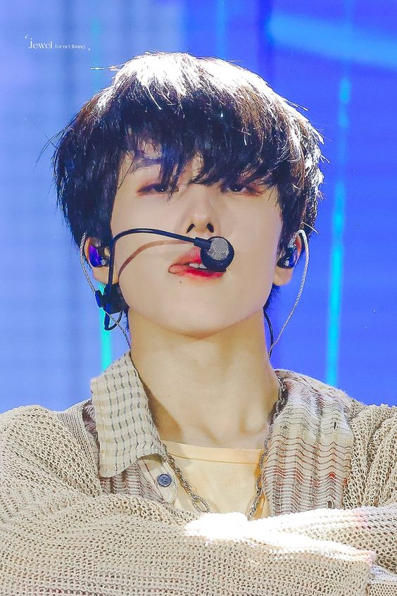 지폐 tweet media