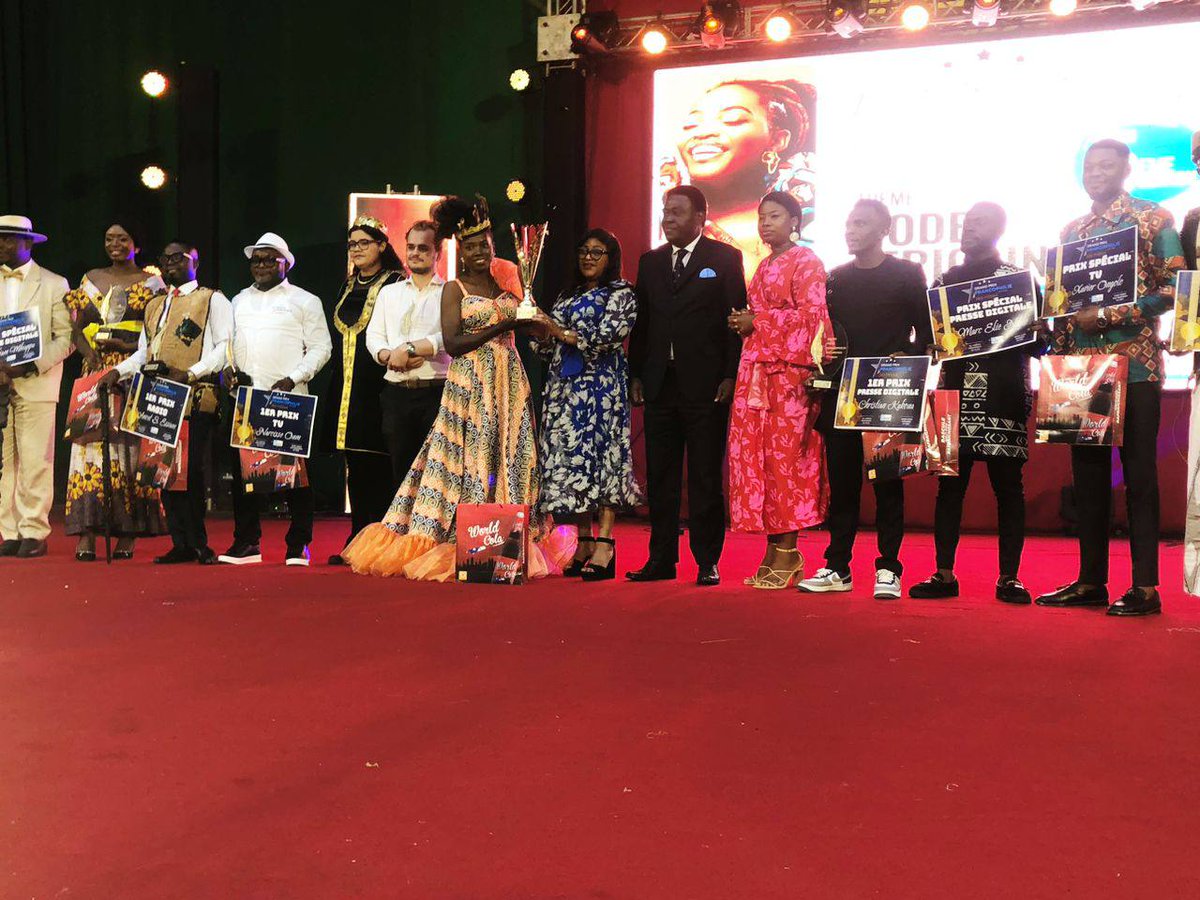 CRTV_web's tweet photo. #Gpfm2024
#Rj2C
Clap de fin ce 21 juillet de la 5e édition du Granp Prix Francophilie des médias organisé par le Réseau des journalistes culturels du Cameroun. https://t.co/wWspj6DLKj