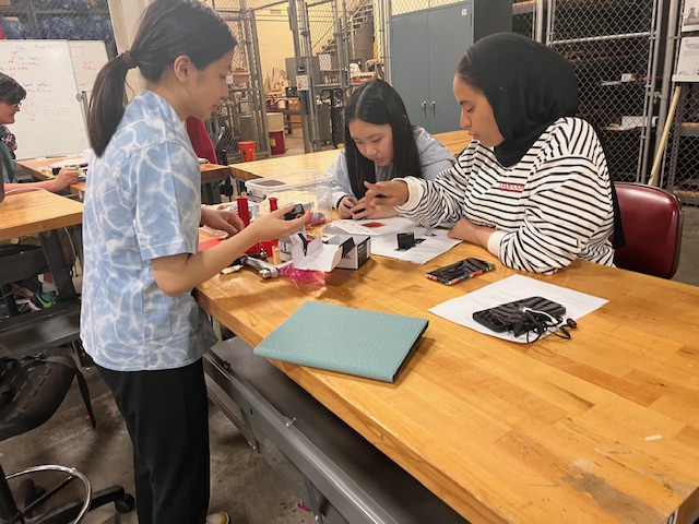 LARRIUofL's tweet photo. Day 1 of our Robotics Accelerator is well underway! Throughout this week students will receive instruction from both Professors and Ph.D. students, demonstrations based on the topic of the day, and will complete and compete against each other to build a robotic actuator. https://t.co/dzRKlUQujk
