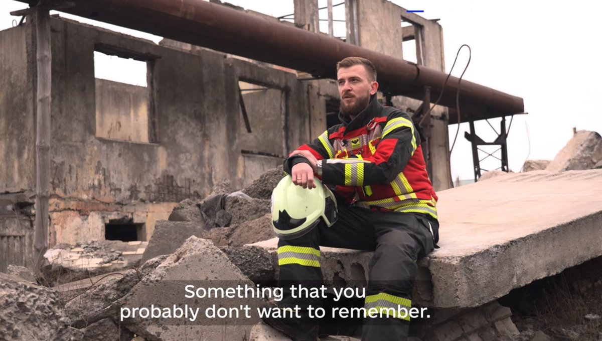 #rescuers of the Mobile Rescue Center of the State Emergency Service come to the sites of aerial attacks to sort through the most difficult rubble in search of living and dead people.

youtu.be/WPjxE2FHWj8?si…