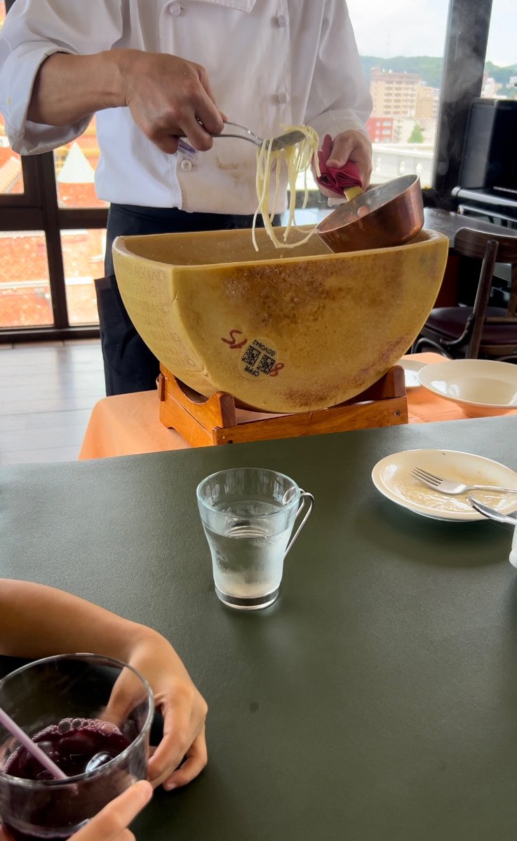 anchimon1005's tweet photo. 陽のあたる場所でランチを頂いて😋

子供がパンダ���好きで、パンダ銭湯とコラボしていると言う事で多分3〜4年ぶりの訪問♨️

サ室もしっかり熱くて... (＠ 照葉スパリゾート門司店(旧もじ楽の湯) in 福岡県, 北九州市) https://t.co/sA6bwTyJjt https://t.co/L7f6kpFWUF