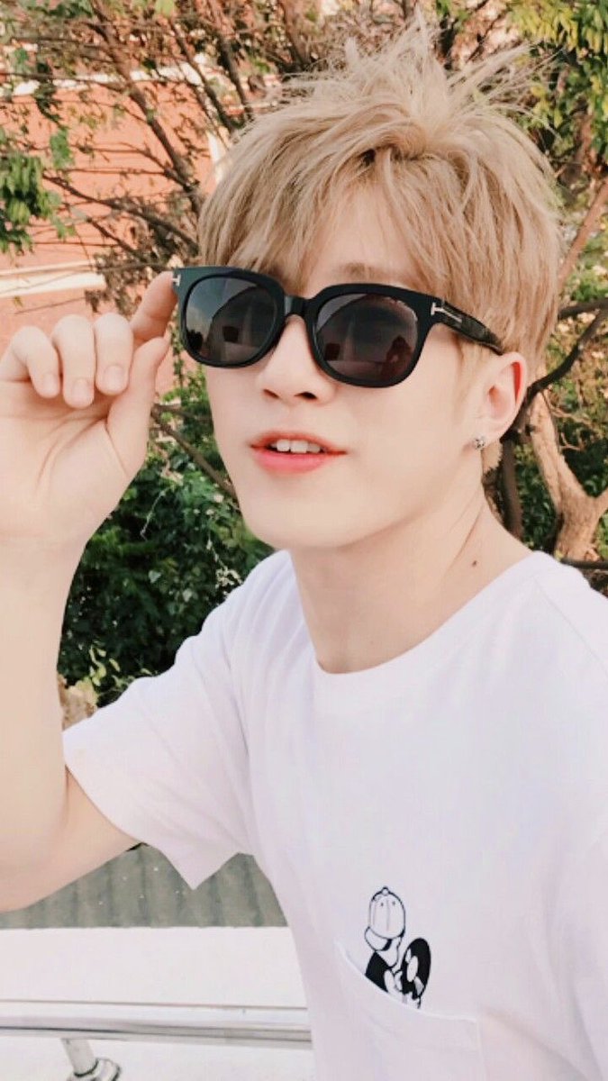 bbubbulubu's tweet photo. Its a vibe 😎☀️
#ArohaSelcaDay #아스트로 #차은우 #RSD #RohaSelcaDay @offclASTRO
#JINJIN_LAB_Project #You https://t.co/gWQKn8Jsgy