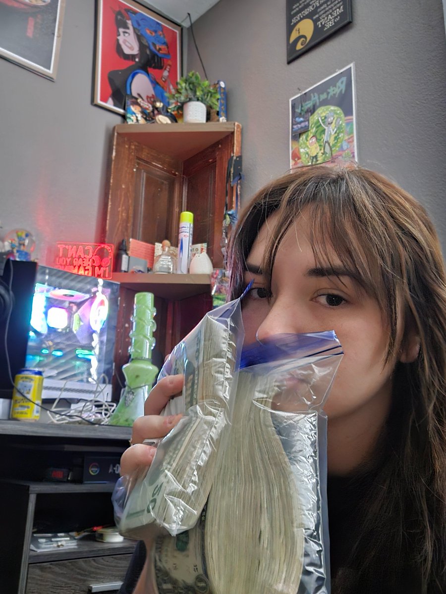 fishshaman1's tweet photo. Still being degenerate still getting money what up fam @ me on overwatch ... Any new classes or races on new WoW? https://t.co/XMRGHVxOsP