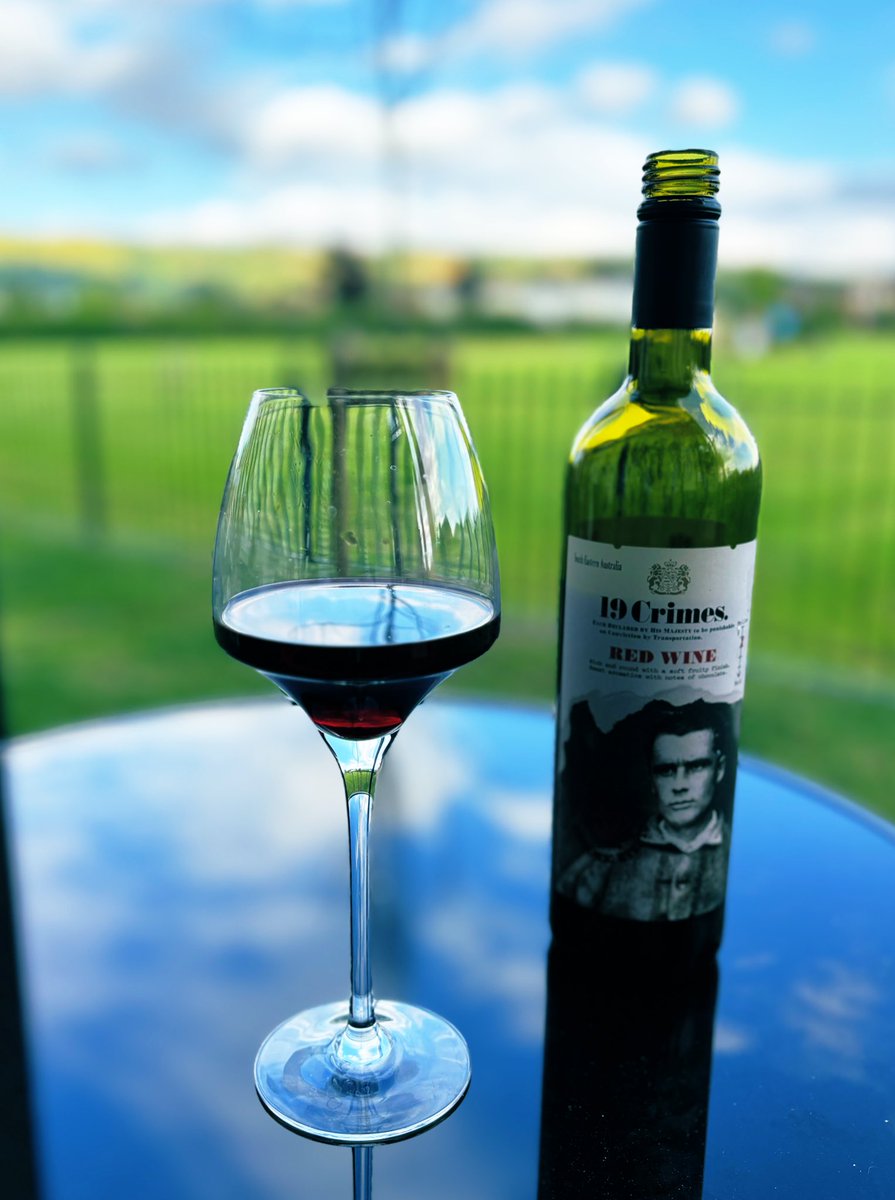 MsRMerry's tweet photo. Committing #19Crimes on a #Monday 🍷
Vorrei che tu fossi qui 🤍
#Grief #GriefAndLoss #Loss #Grieving #Love #LoveMatters #LosingYou 🫶#Breathe #MondayIsDone #FindSpace #MindfulMonday #MindfulDrinking 🙌 #MissYou #HeresToYou #OurFavourite https://t.co/CUZ3AZANuV