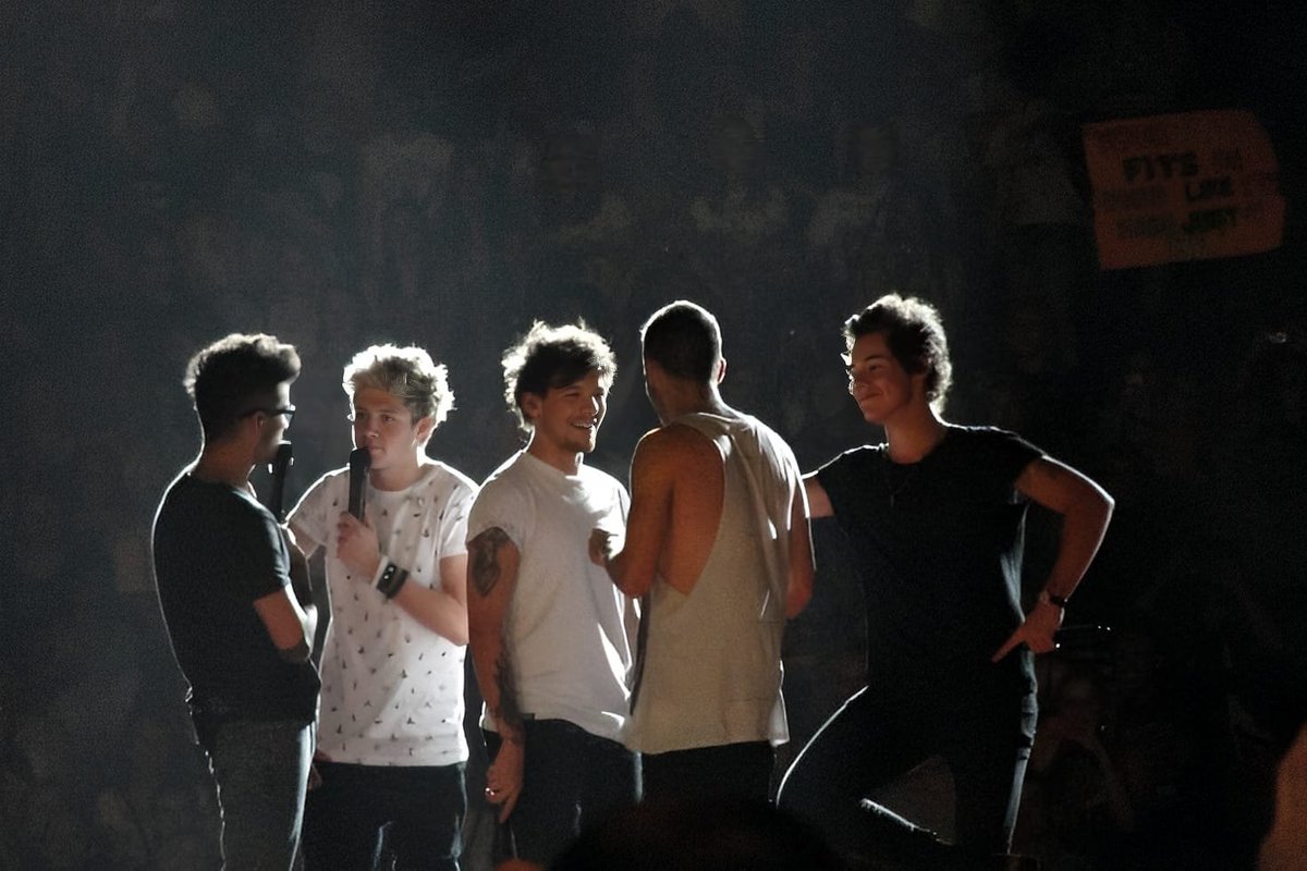 chwexstyles's tweet photo. the magic and memories lives on forever ✨

#14YearsofOneDirection  
#14YearsOf1D https://t.co/NPyoggEOuz