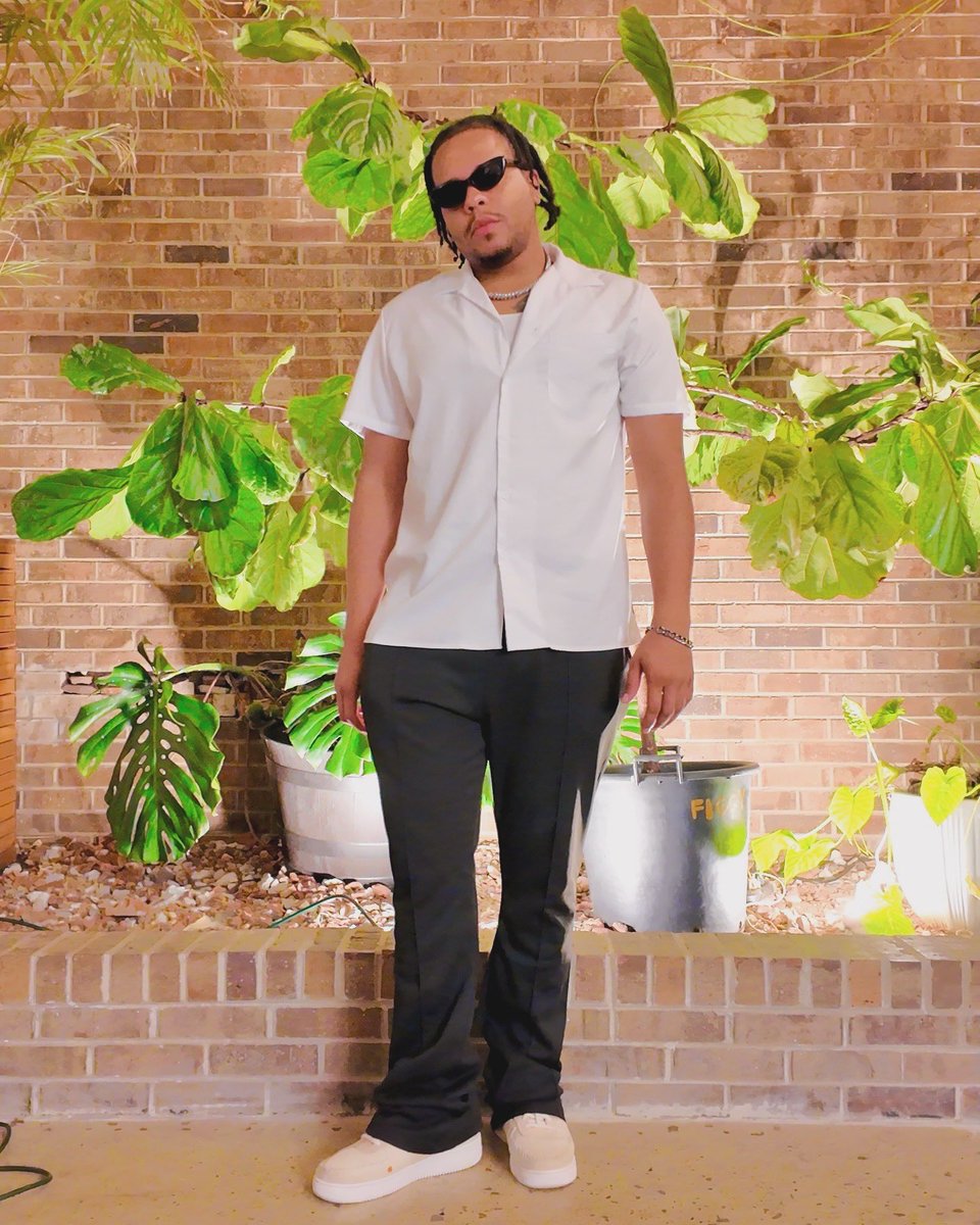 MAXXDBLX's tweet photo. Firmly Planted 🌱 https://t.co/Mo6buWrQ3b